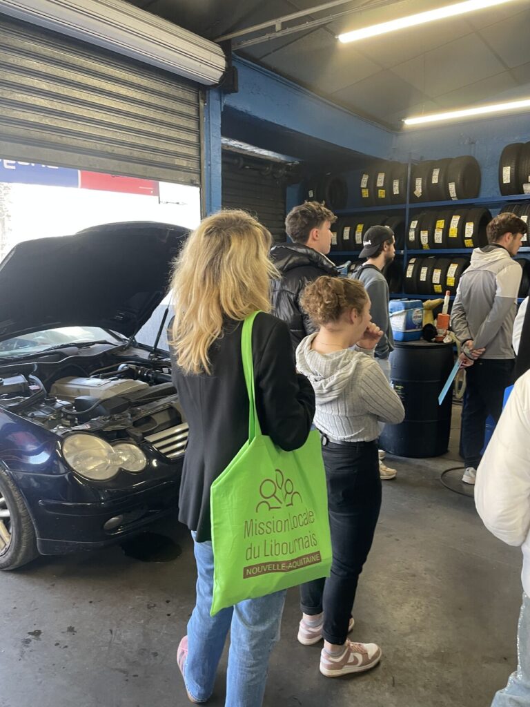 Visite de l'entreprise Speedy lors du Rallye des entreprises